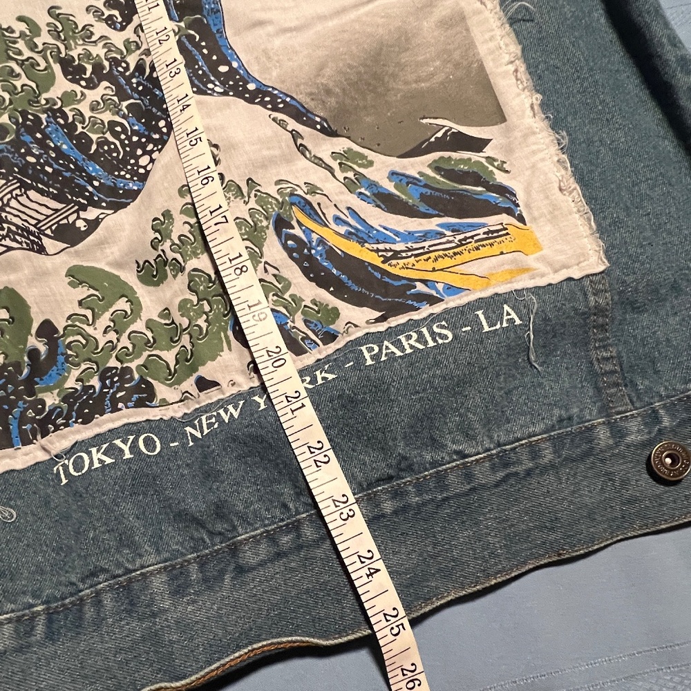 Custom Designed Denim Jacket Medium - Picture 9 of 10